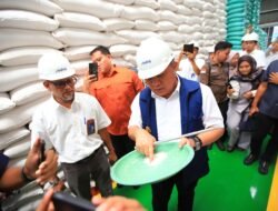 Tekan Harga Beras, Herman Deru Perintahkan Operasi Pasar Digelar Dalam Dua Hari