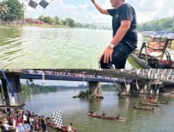 Lomba Bidar di OKU Timur Jadi Magnet Warga, UMKM Manfaatkan Momentum Kemerdekaan