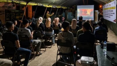 Lewat Nobar Film Kebangsaan, Satgas TMMD ke-129 Kodim 0418/Palembang Bangun Nasionalisme Generasi Muda