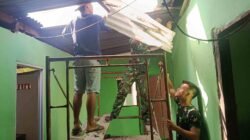 Rehab RTLH TMMD Ke-129 Kodim 0418/Palembang Masuki Tahap Finishing, Rumah Bapak Karyo Dipasang Atap Fiber