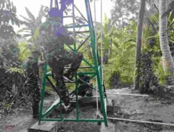 Pastikan Sumur Bor Berfungsi, Satgas TMMD ke-129 Kodim 0418/Palembang Cek Tower Tandon Air di Kampung Kreatif Pelangi