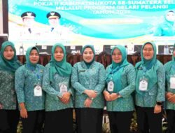 Kader PKK Sumsel Diperkuat, Gelari Pelangi Jadi Strategi Bangun Ketahanan Keluarga