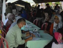 Penutupan TMMD ke-129 di Palembang, Warga Antre Dapat Pemeriksaan Kesehatan Gratis
