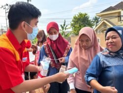 Alfamart Peduli Dampak Kabut Asap, Bagikan Masker dan Minuman Bervitamin C