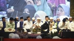 Ribuan Warga Padati Kambang Iwak, Ratu Dewa Kukuhkan Forum Ulama Umaroh 2026-2030 Tabligh Akbar Bersama UAS