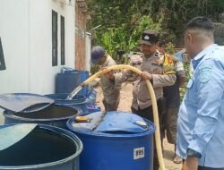 Kemarau Berkepanjangan, Polres Muba Perkuat Kepedulian Sosial melalui Bantuan Air Bersih