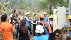 Delapan Tahun Menanti, 50 Keluarga di Bintang Campak Banyuasin Akhirnya Nikmati Listrik PLN