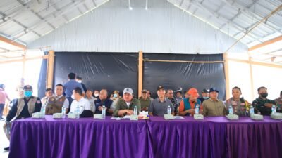 Cegah Karhutla dari Desa, Herman Deru Dorong 5 Kecamatan Rawan OKI Jadi Pilot Project