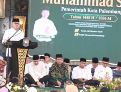 Kabut Asap Kepung Palembang, Ribuan Warga Bersimpuh “Ketuk Pintu Langit” Minta Hujan