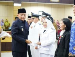 Lantik 64 Pejabat, Bupati Enos Tekankan Manajemen Talenta dan Kinerja Nyata
