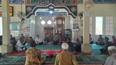 Polsek Lais Gelar Jumat Keliling, Ajak Warga Jaga Kamtibmas Cegah Karhutla