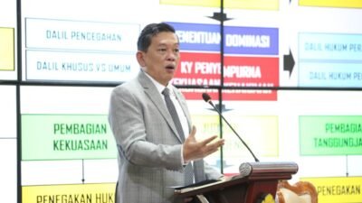 Kuliah Umum Ketua KY di FH Universitas Sriwijaya